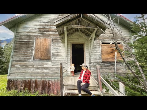 we-explore-an-abandoned-ghost-town-bradian