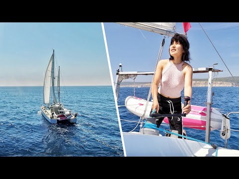 the-yunnan-cowgirl-single-hands-the-38ft-catamaran