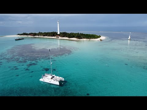 Sailing on Outremer 45 Ningyo in New Caledonia - Sailing Greatcircle (ep.289)