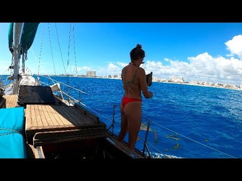 Sailing SUNRISE Off The Coast Of CANCUN MEXICO!! We Get CAUGHT In A Squall! S3:E5