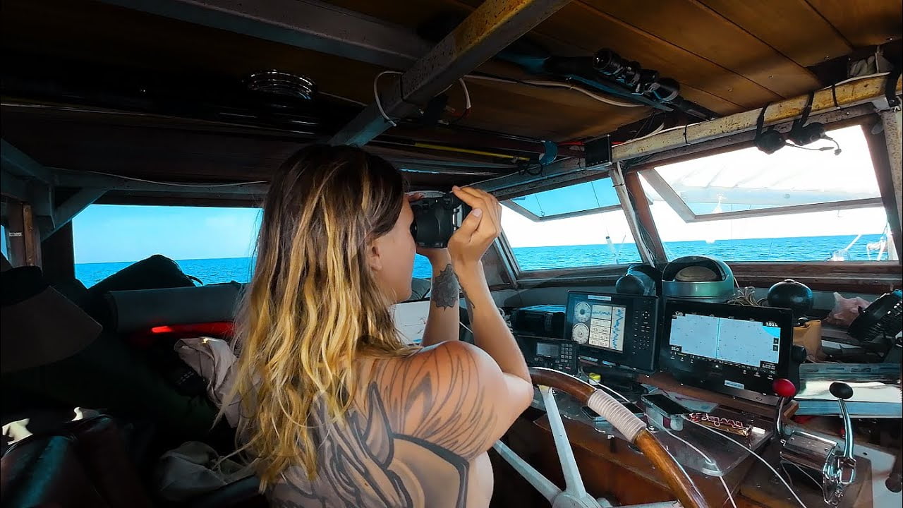 OFF GRID WILD ENCOUNTER (Emergency Room Her Next Stop) SAILING and YACHTING