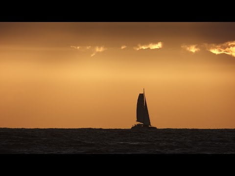 Preparations for a challenging crossing - La Reunion to South Africa - Sailing Greatcircle (ep.319)