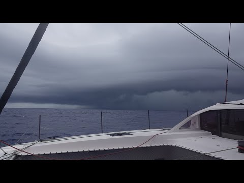 Chasing squalls in the doldrums - Noronha to the Caribbean - Sailing Greatcircle (ep.336)