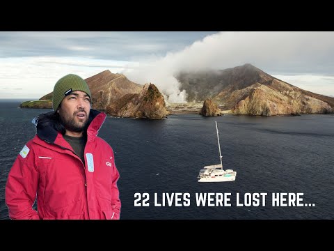 SAILING RIGHT UP TO AN ACTIVE VOLCANO IN NEW ZEALAND... 😲 | (Episode 262)