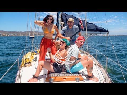 NEW CREW Explores Yelapa, Jalisco | Mainland Mexico | Sailing Avocet