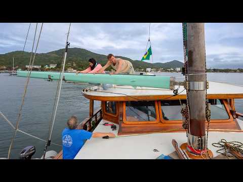 Rigging our sails for the first trip — Sailing Yabá 217