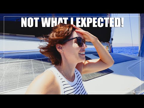 This is What Force 7 Sailing is REALLY Like on a Catamaran! (32 kts, beating to windward)